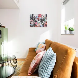 Loftartige In Augsburg-pfersee Apartment